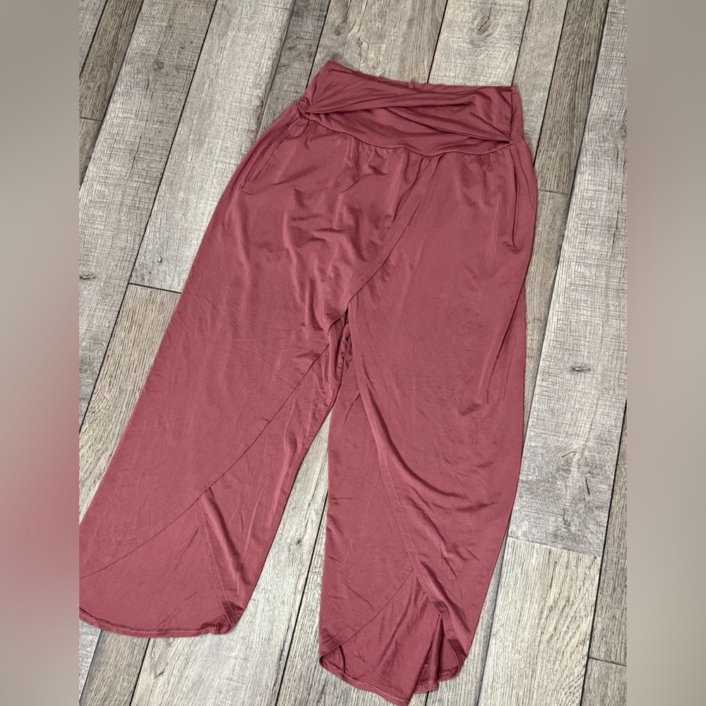 ATHLETA TAWNY ROSE RELEASE PANT